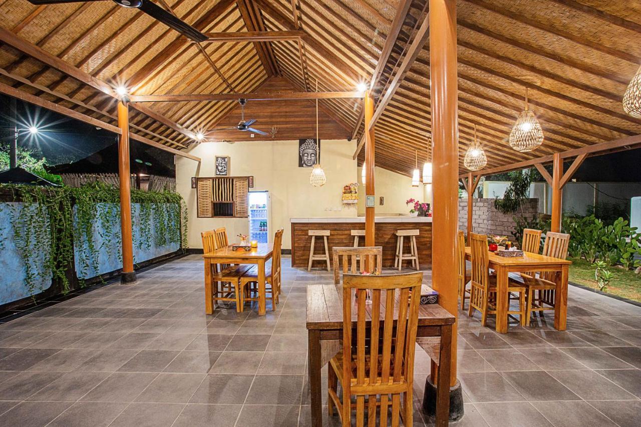D'Coin Lembongan Hotel Nusa Lembongan  Exterior photo
